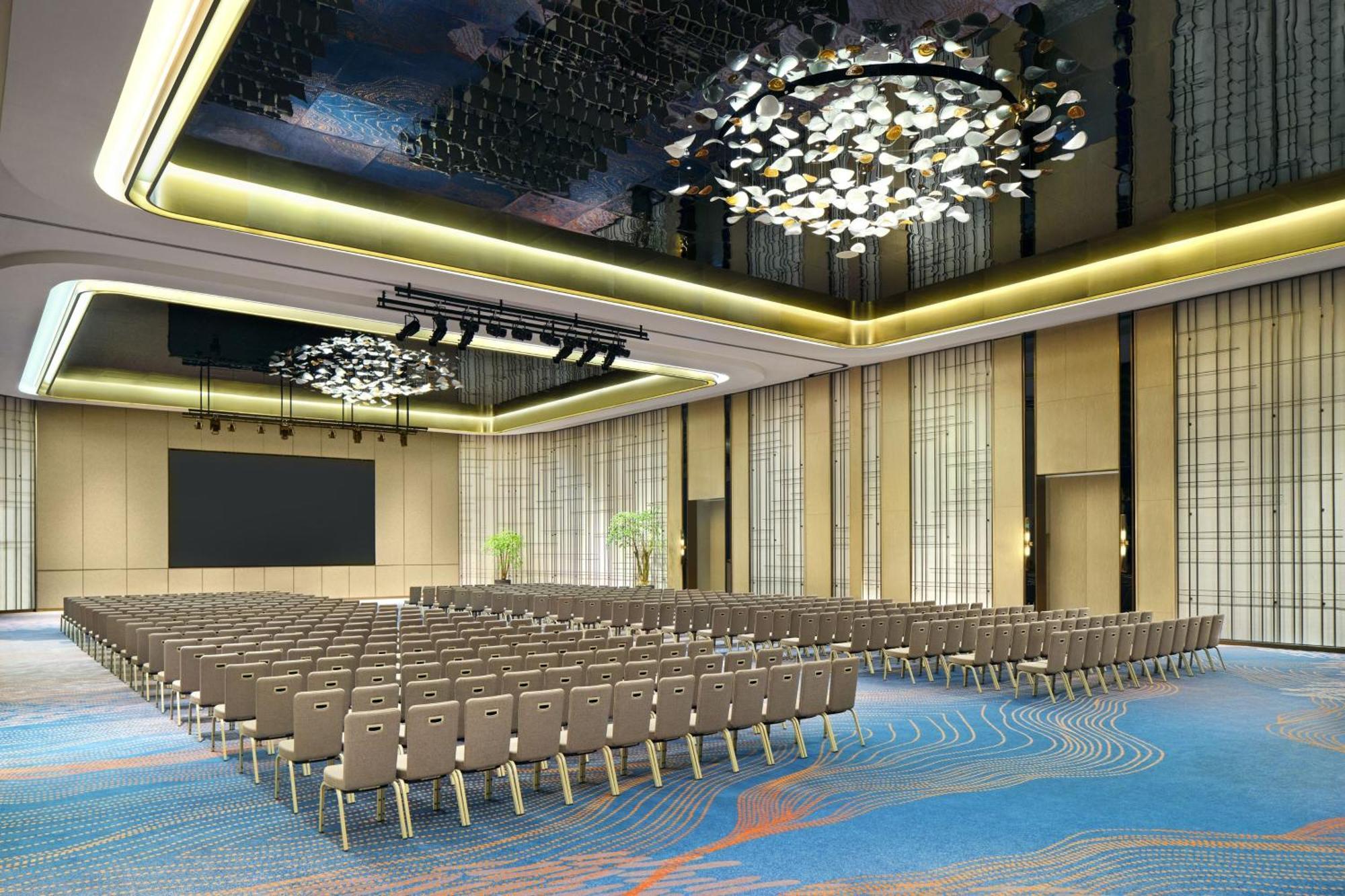 Sheraton Kuching Hotel Exteriör bild