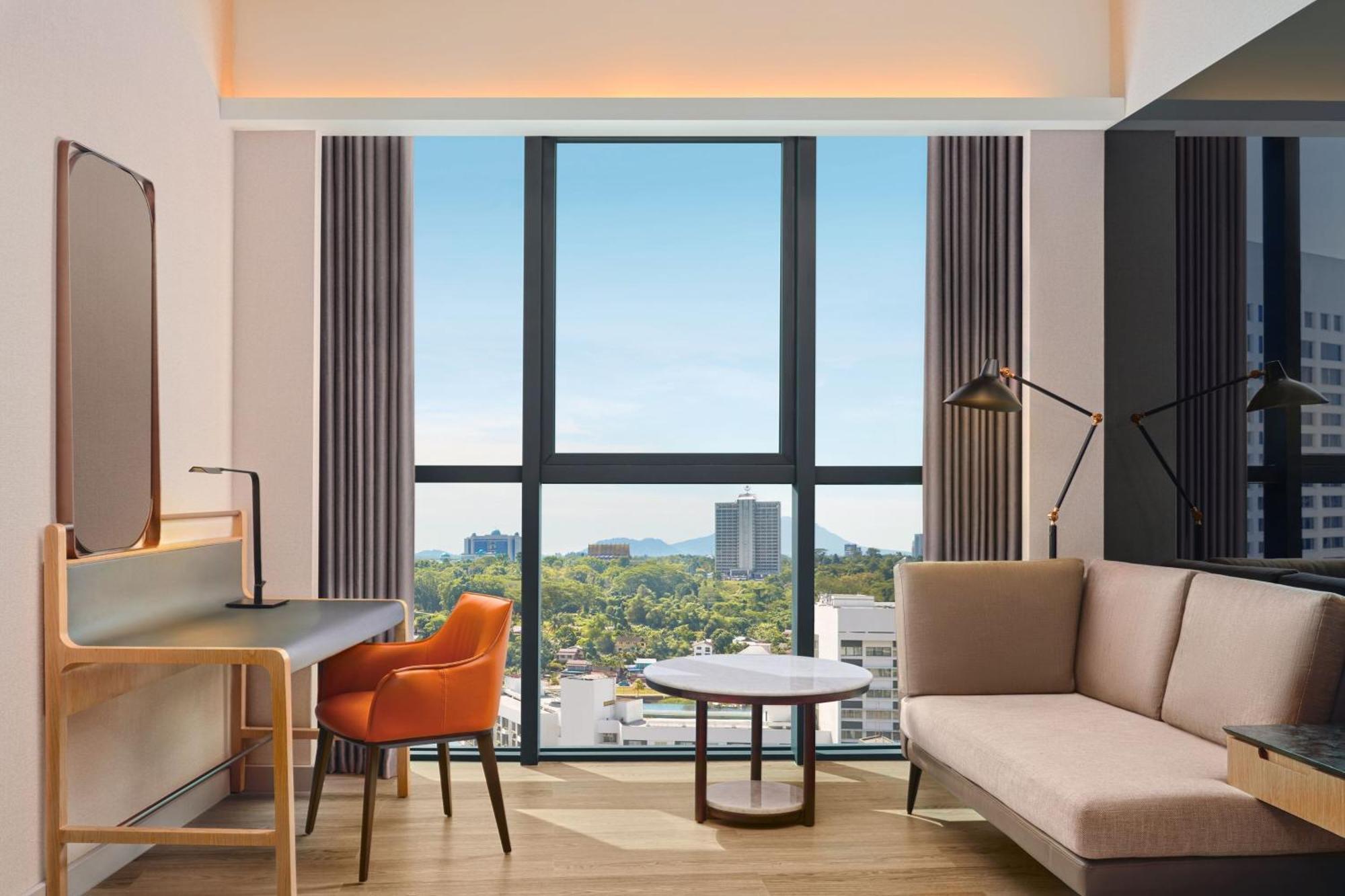 Sheraton Kuching Hotel Exteriör bild